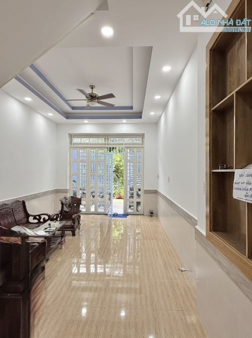 BÁN NHÀ NGAY CV LÀNG HOA GÒ VẤP - 4 TẦNG MỚI ĐẸP - 64M2 - NỞ HẬU - HXH, 7 TỶ XÍU - 4