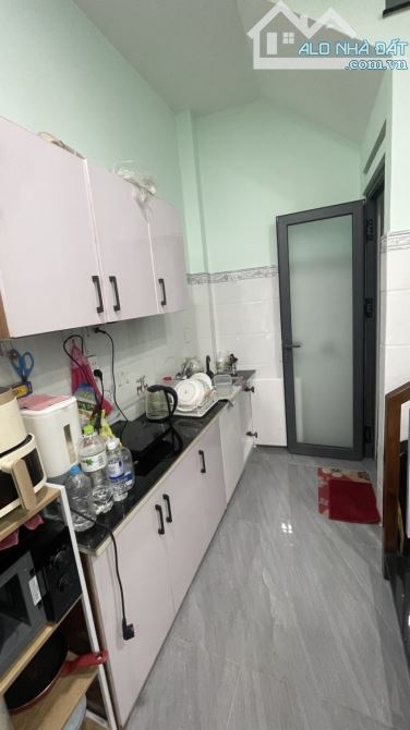 Bán nhà đường Tùng Thiện Vương Q.8 – Gần chợ Xóm Củi  Mô tả :   + Diện tích : 33m2 - 4