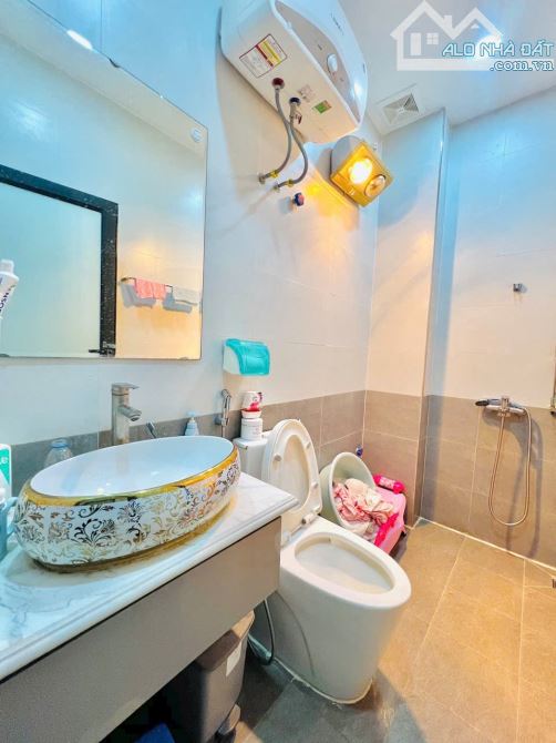 Bán nhà 4 tầng sạch đẹp về ở luôn ngõ 225 Ngô Gia Tự - 4