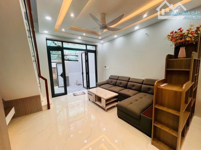 MUA 1 CĂN ĐƯỢC 2 CĂN - NHÀ QUẬN 7 MỚI XÂY, VÀO Ở NGAY - 4