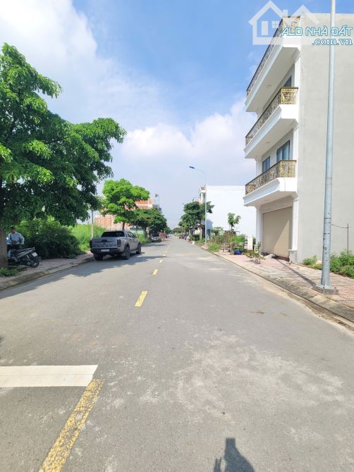Bán nhà 1T2L 5x17m, đường D1 KDC Phúc Đạt p.Tân Đông Hiệp, full nội thất - 4