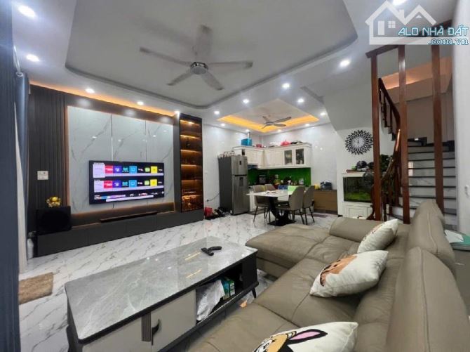 KĐT ĐÔ NGHĨA - ĐH PHENIKAA - HÀ ĐÔNG - Ô TÔ ĐỖ GẦN - 40m2 TC 5.9t - 4
