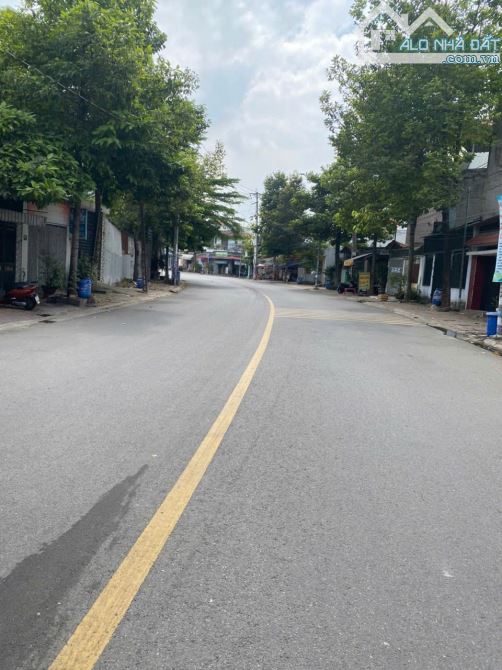 Bán nhà 1T1L 4x28m hoàn công, mặt tiền Nguyễn Hữu Cảnh p.Đông Hòa, đang thuê 9tr/th - 4