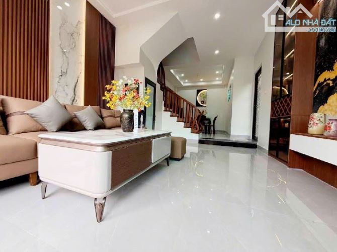 🏡 Ngay Tân Phong ĐÔNG NGẠC - ÔTÔ TRÁNH - LÔ GÓC - 42m²/5 tầng/6 ngủ chỉ 7.68 tỷ - 4