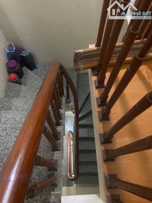 Bán nhà đẹp Hoàng Hoa Thám - Dân tự xây kiên cố, 5 tầng, ngõ thông, gần ô tô - Sổ đẹp - 4