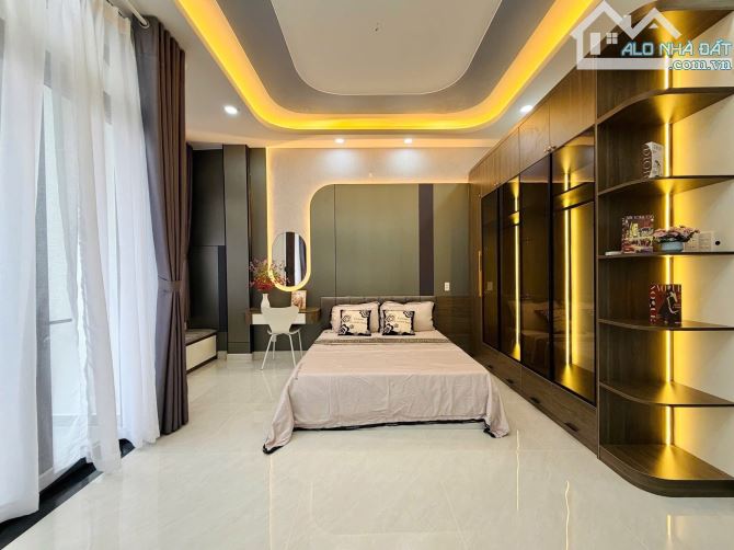Nhà Trần Xuân Soạn Q7 giá 2 Ty 760, SHR, Sẵn HĐ 24tr/ tháng, 74m2 - 4