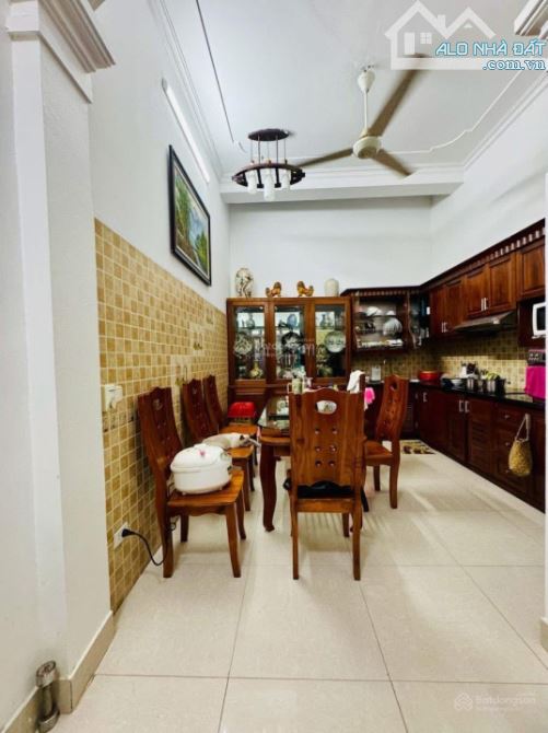 Bán nhà Trần Cung - 56m2 - 4tầng - 4m MT - ngõ thông 3 gác tránh nhau - 50m ra phố 13 ty - 4