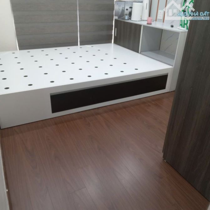 hiếm. Cho thuê căn hộ 38 Hoàng Ngân. 2 ngủ 1wc full đồ chỉ 12tr/th - 4
