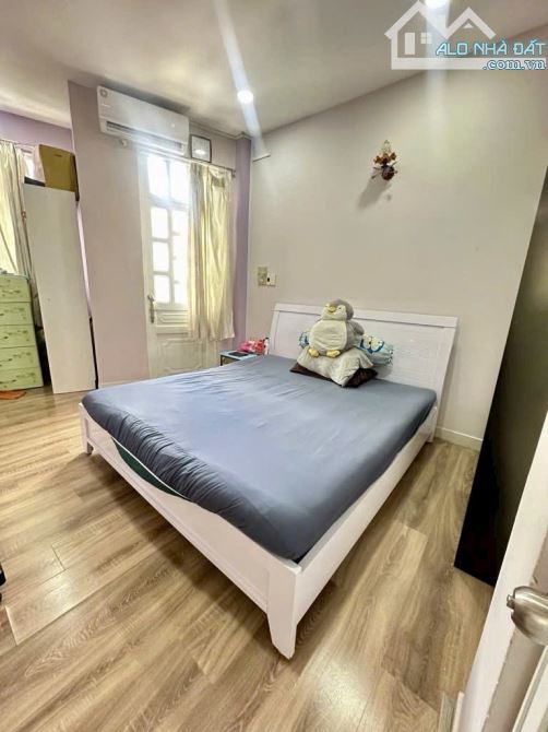 BÁN GẤP NHÀ 3 TẤM SÁT MẶT TIỀN TÔN ĐẢN DTS 49M2 CHỈ 6TY490 TL CHÍNH CHỦ - 4
