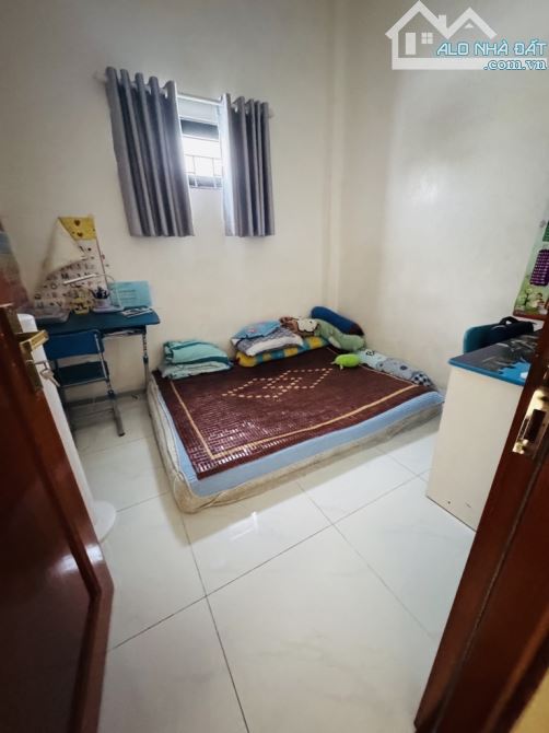TÂN BÌNH – GẦN GA METRO, SÂN BAY – 3 TẦNG – 6.x TỶ TL  🔑 DT: 69m² (4x17m) vuông A4, - 4