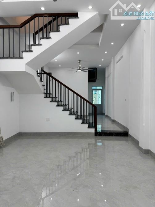 🏡  CẦN BÁN NHÀ 3 TẦNG – PHƯỜNG ĐÔNG HƯƠNG - 4