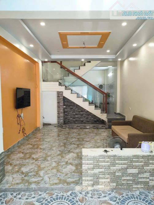Căn nhà 2 tầng thôn đông Lâm Động - 4