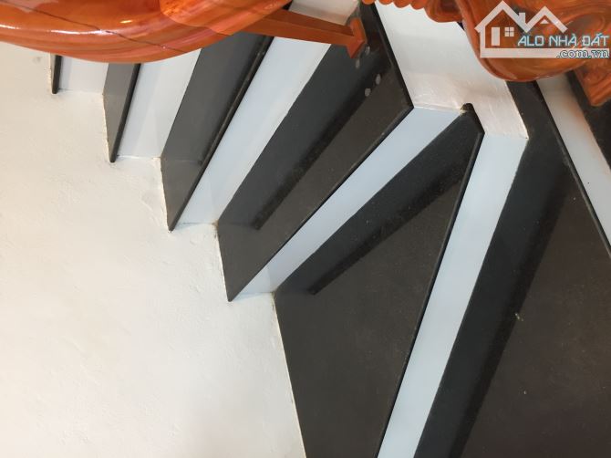 Bán Nhà mặt đường Nguyễn Trãi, Sầm Sơn, T.Hoá. 2 tầng. DT: 180m2, 3 ngủ. Giá 4,2 tỷ - 4