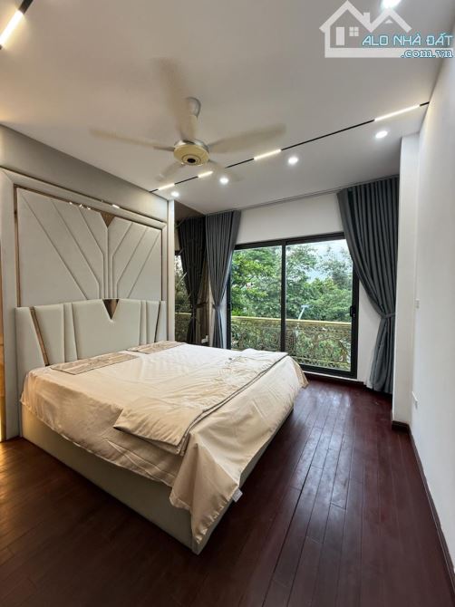 SIÊU PHẨM MẶT PHỐ KIM GIANG 45Mx5T-ĐẸP-VỈA HÈ ĐÁ BÓNG - KINH DOANH ĐỈNH-GIÁ 17.8 TỶ - 4
