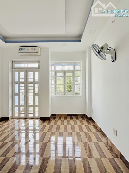 💥SIÊU PHẨM NGAY CÔNG VIÊN LÀNG HOA LÊ VĂN THỌ GÒ VẤP - HẺM XE HƠI - NHÀ 4 TẦNG MỚI ĐẸP - 4