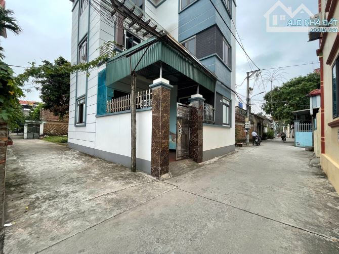 🔥 Bán lô đất tiềm năng tại Đội1 thôn 1  xã Quảng Bị🔥  Diện tích: 121m²  Vị trí: Thôn Đội - 4