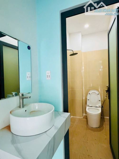 BÁN NHÀ TƯƠNG BÌNH HIỆP – GIÁ 2 TỶ 200  3 phòng ngủ, 2 WC, phòng khách, bếp đầy đủ - 4
