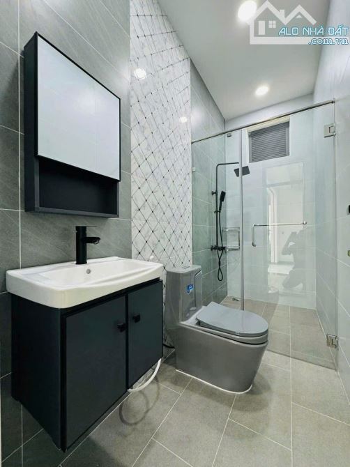 NHÀ CẤP 4 CHỈ 1 TỶ 550 NẰM NGAY TRUNG TÂM PHƯỜNG TÂN TRIỀU - 4