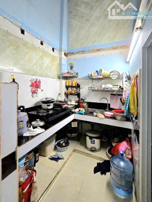 Bán gấp căn nhà Đ.Tân Xuân 6 - hóc môn - 106m2 - sổ riêng - 995 triệu - 4