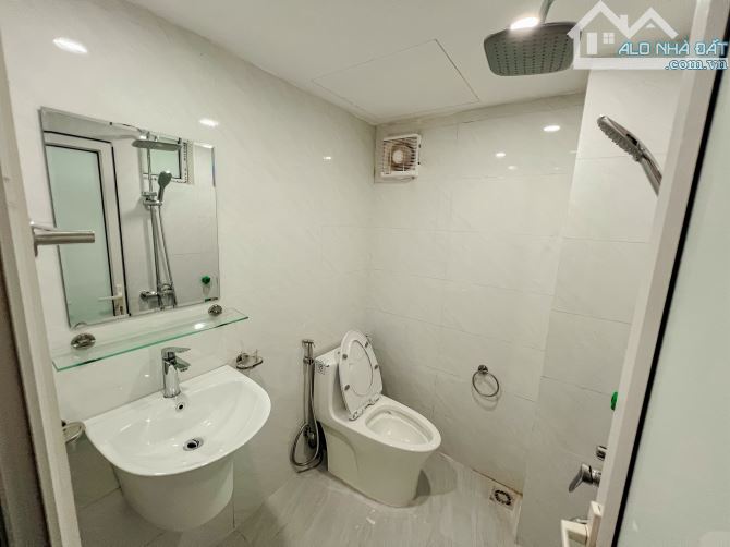 Bán  nhà Tập  Thể Thanh  Xuân siêu hiếm, 4 ngủ, lô góc, nhà  đẹp tặng nội  thất, ở  ngay. - 4