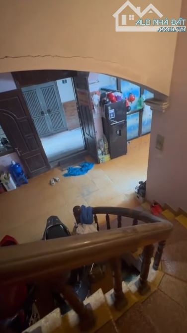 SAU 1 NHÀ RA PHỐ - YÊN LÃNG - THÁI THỊNH - 46M2 - TẦNG 2 ĐUA 52M2 - 4 TẦNG - KINH DOANH - 4