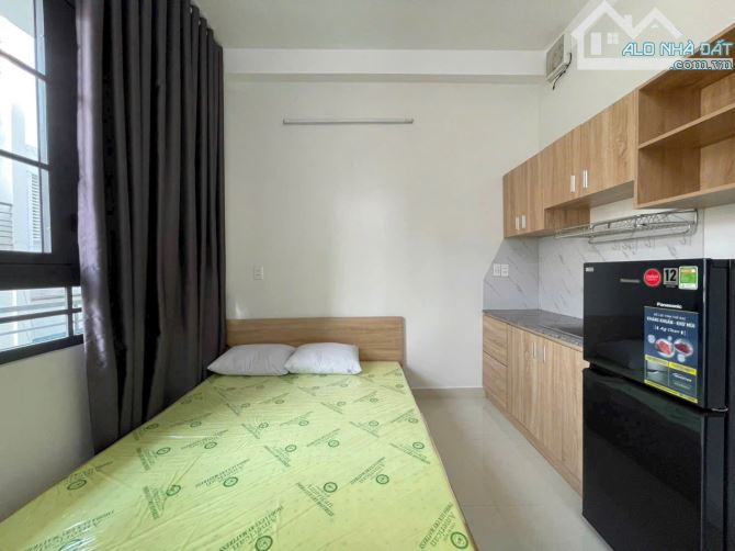 Phòng ban công quận 10 rộng 30m2 gần UEH vạn hạnh mall Huflit - 4