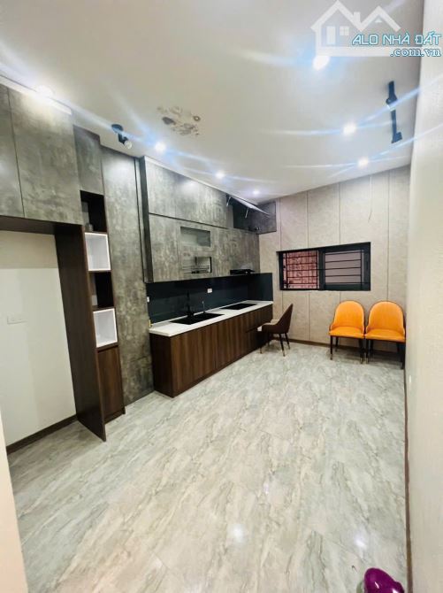 Lõi Hai Bà Trưng, nhà 2 mặt ngõ, 45m2, ban công rộng sáng, ngõ thông thoáng, ở thích - 4
