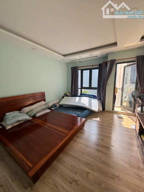 NHỈNH 10 TỶ TL, P.9, TÂN BÌNH, KHU PHÂN LÔ, 54m2 (4.2 x 13m), 5 TẦNG BTCT - Hẻm 6m - 4