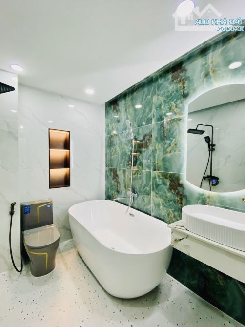 Bán nhà mới 100% Lê Văn Thọ, Gò Vấp, 4 tầng, 4PN, 5WC, HXH - 4