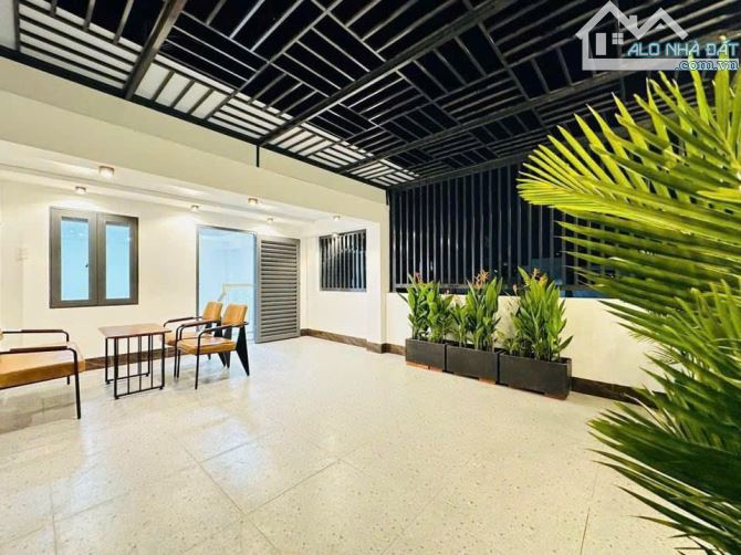 Gấp! Bán nhà 58m2 xây 4 tầng đường Tô Ngọc Vân, Q12 giá 2 tỷ230.Gần chợ Thạnh Xuân, hẻm 6m - 4
