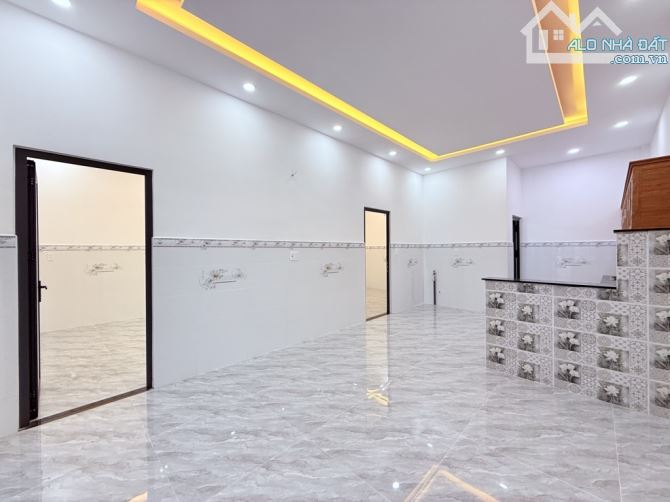 Bán nhà đẹp ở ngay 80m² Ngang 7m,Hóc Môn gần Tô Ký-Trung Chánh, giá chỉ 4.3 tỷ. - 4