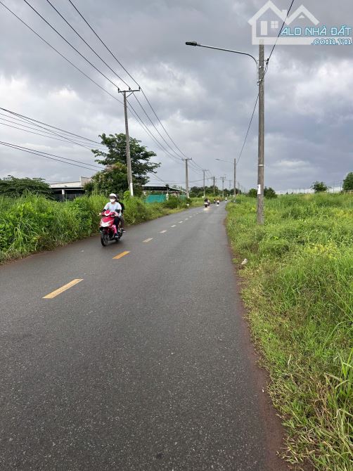 BÁN 1HA ĐẤT MẶT TIỀN PHẠM HÙNG VÀ ĐOÀN TRUNG CÒN SẴN 520M TC ĐẦU TƯ XÂY TRỌ RẤT ĐẸP - 4