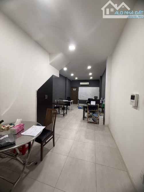 Mặt Tiền Đường Số Tân Quy - 4x20 - 4 Tầng - Quận 7 - 15 Tỷ - 4