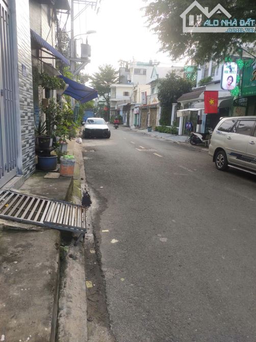 Nhà 1 sẹc Nguyễn Ảnh Thủ, 36m2, hẻm 7 mét thông, tiện kinh doanh, giá 4.5 triệu - 4