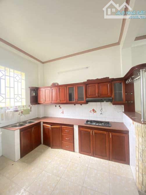Hẻm 10m thông An Lạc Bình Tân 72m2 3 tầng BTCT mà chỉ 8 đồng nhỉnh. - 4