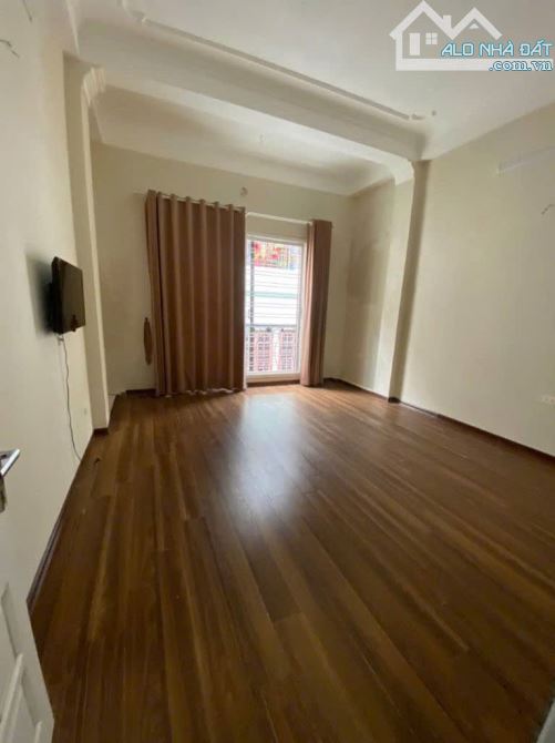 Cho thuê nhà ngõ 421 HOÀNG QUỐC VIỆT . 20 triệu/ tháng. Cho thuê làm VP, Lớp học, KD Onl - 4