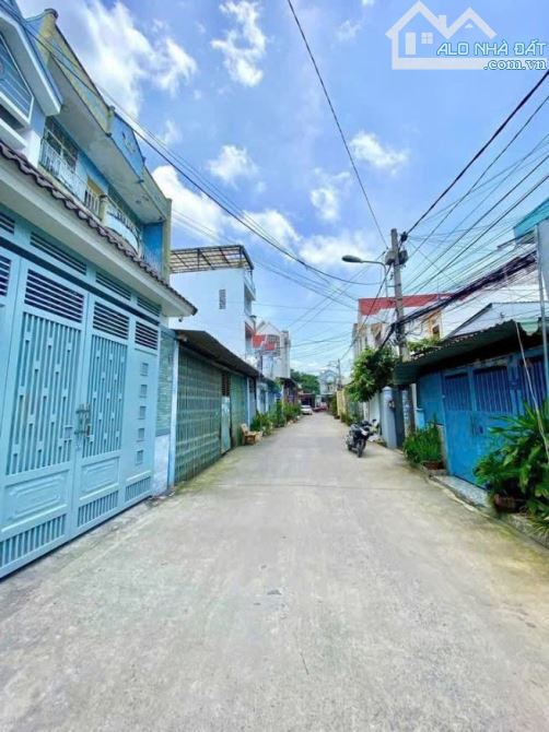 Cho thuê nhà hẻm ô tô đường 30 tháng 4 gần vincom xuân khánh giá 8 triệu - 4