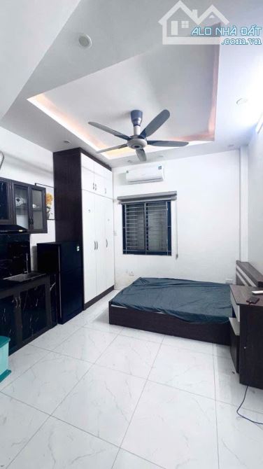 MỸ ĐÌNH-CHDV8PHÒNG ,NGÕ ÔTÔ GẦN BẾN XE & ĐẠI HỌC- 41m2 x 5 tầng , giá 9.35 TỶ - 4