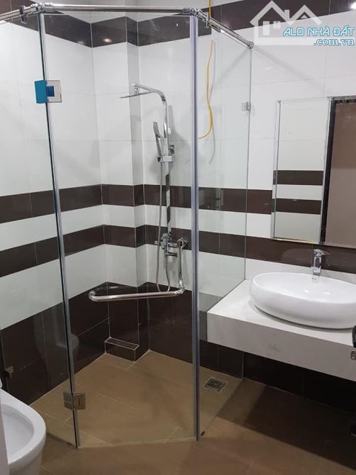 🏠 Bán nhà Nguyễn Viết Xuân, Thanh Xuân — 112 m², lô góc 3 mặt thoáng, ô tô tránh, nở hậu - 4