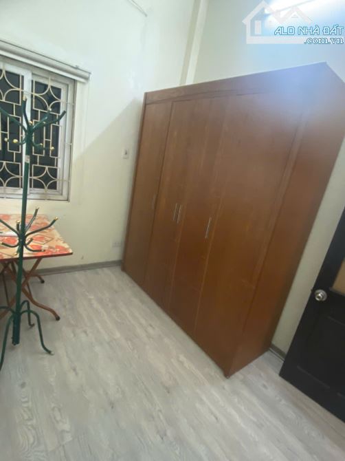 Cho thuê nhà nguyên căn ngõ 569 Lạc Long Quân ,Xuân La , Tây Hồ, DT 50m2 x 3 tầng , ngõ - 4