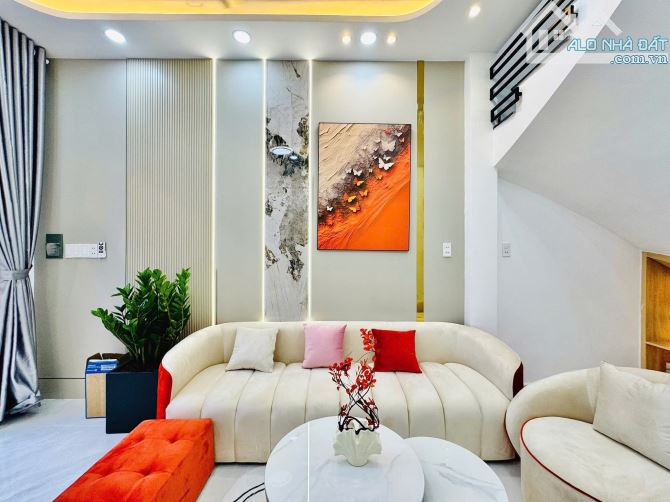 Bán nhà Nguyễn thượng hiền phú nhuận - SD 120m2 - 6,45 tỷ - 4