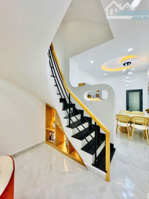 🟢SIÊU PHẨM NHÀ ĐẸP - PHÚ NHUẬN - 40m2 ❌3 TẦNG-4PN-4WC-SÂN THƯỢNG TRƯỚC- 6.45 TỎI. - 5