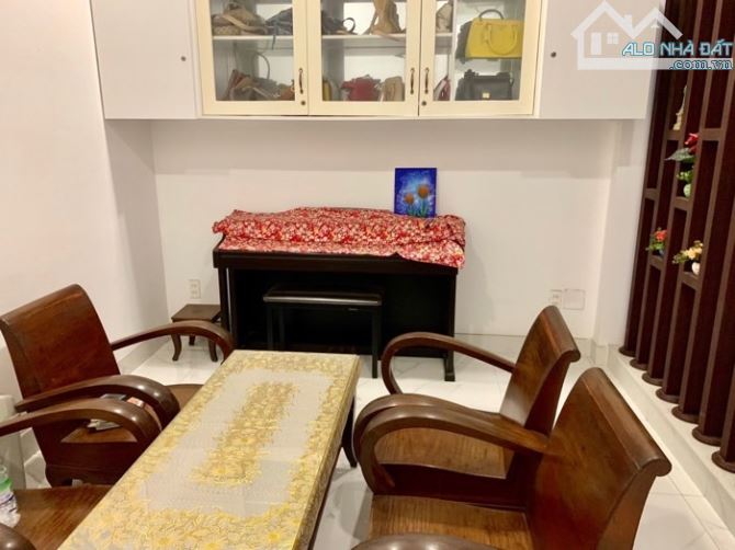BÁN NHÀ PHỐ ĐẸP LUNG LINH 4 TẦNG - 98M2 - QUANG TRUNG GÒ VẤP 8 TỶ LẺ - 5