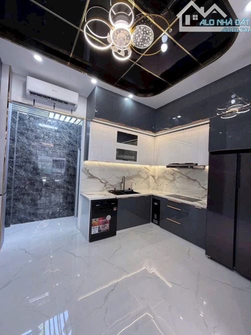 🏡 CẦN BÁN NHÀ CHÍNH CHỦ - SỔ HỒNG RIÊNG 📍 Diện tích: 4x14m - 5