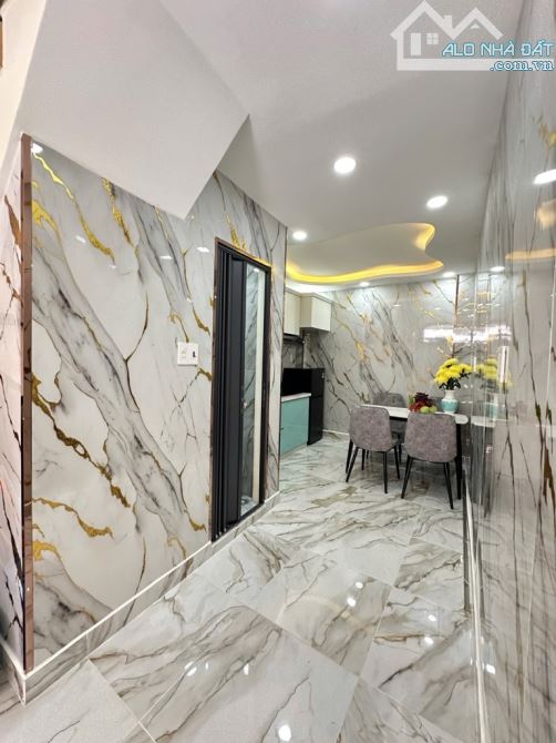 B.ÁN NH.À hẻm trần bình trọng q.5 NHÀ ĐẸP 4 TẦNG - HẺM XE HƠI - QUẬN 5 GIÁP QUẬN 1  - HƠN - 5
