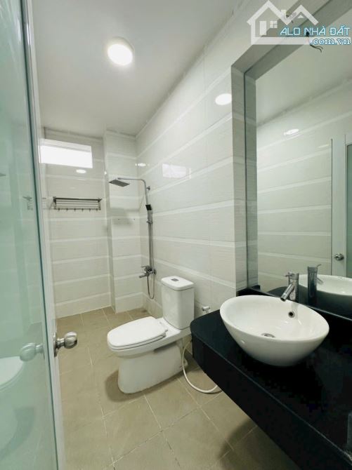 Bán nhà 4 tầng 90m2, đường 9m, gần ngã tư Nguyễn Bình và Lê Văn Lương, 6 tỷ 450 - 5