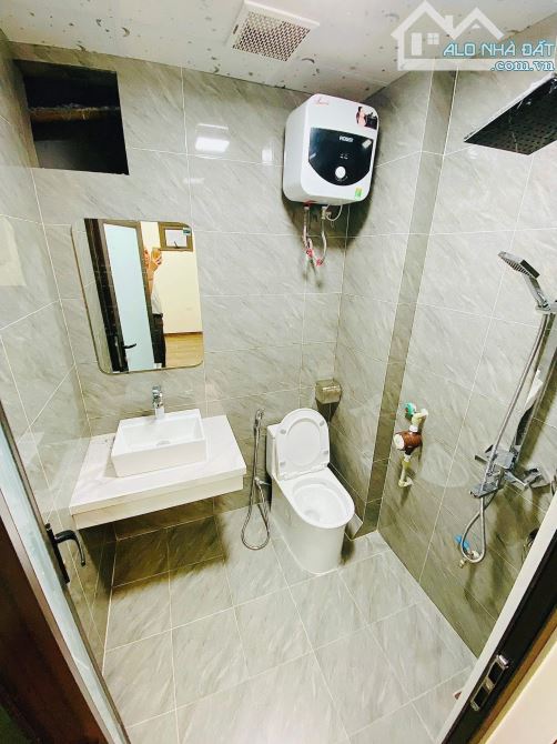 BÁN CCMN ĐƯỜNG LA THÀNH - BA ĐÌNH - DIỆN TÍCH 78M - 7 TẦNG - 15 PHÒNG KHÉP KÍN - 5