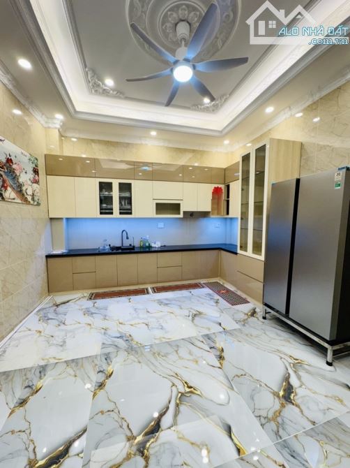 BIỆT THỰ -4 TẦNG - LIÊN KHU 10-11 -BÌNH TRỊ ĐÔNG- BÌNH TÂN-DT: 145M2- 18 TỶ - 5