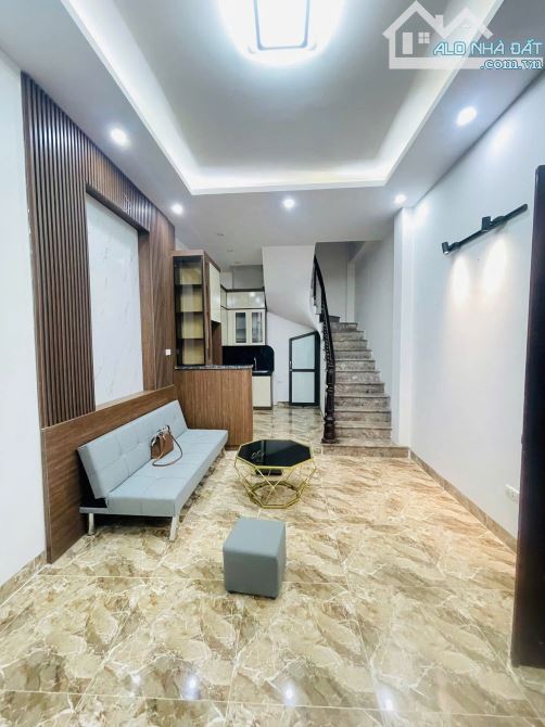 BÁN NHÀ TRƯỜNG CHINH --TẶNG FULL NỘI THẤT, 30M2, 6 TẦNG, 2 THOÁNG- GIÁ 7.5 TỶ - 5