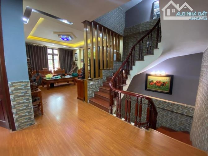 BÁN NHÀ HÀ ĐÔNG MẶT PHỐ MẬU LƯƠNG,,NHÀ LÔ GÓC,VỈA HÈ RỘNG,DT 110M2,MẶT TIỀN 8.6M - 5